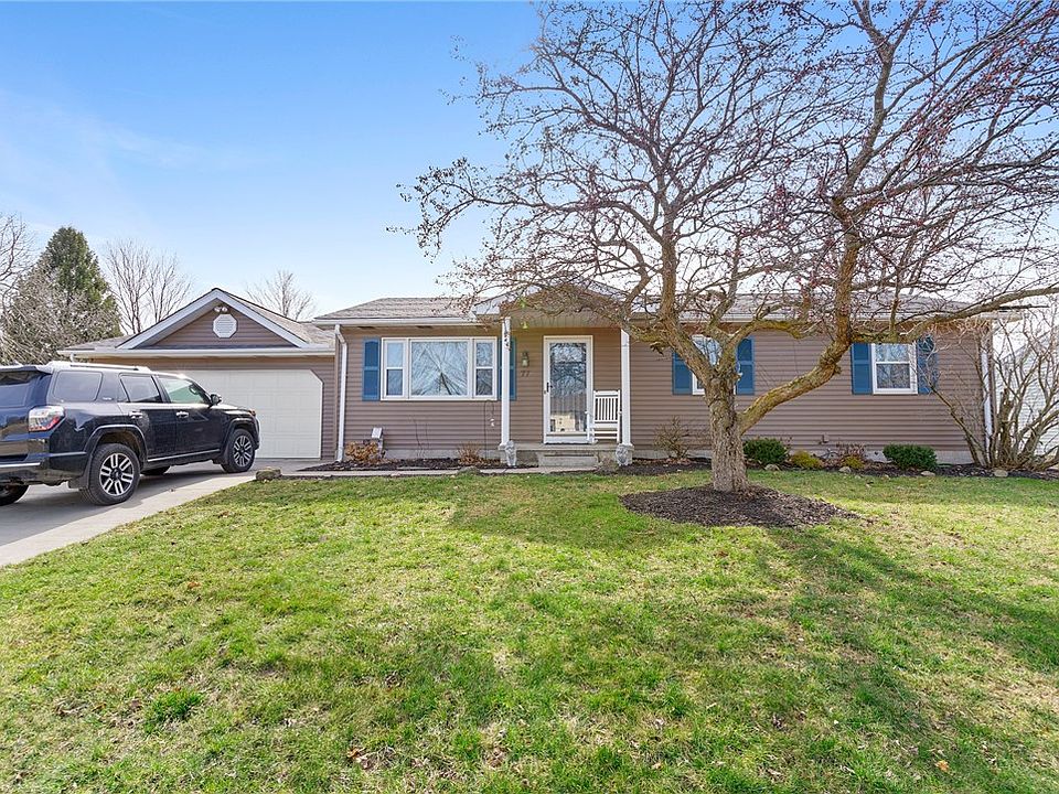 1st image of 77 Bernwood Dr