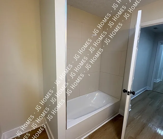 2725 Hale Ave — Photo 15