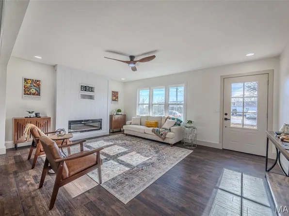 804 E Main St, Richland, MO 65556