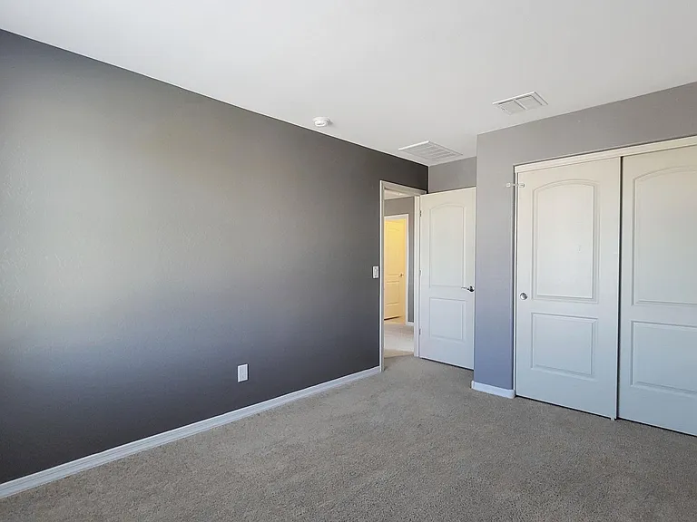 56 S 190th Ln — Photo 29