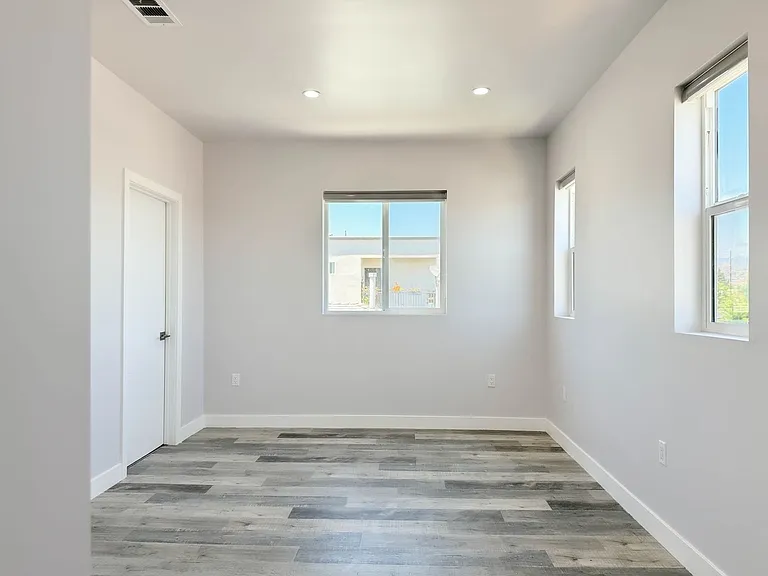 Case Townhomes — Photo 22