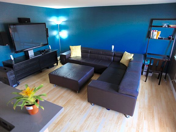 4th image of 4050 W Lake Sammamish Pkwy NE Unit 3