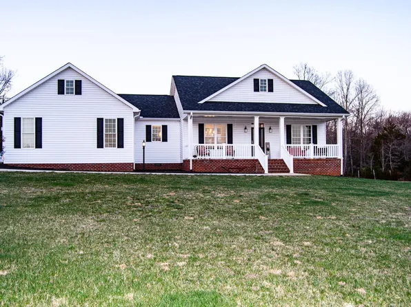 7108 Callands Rd, Chatham, VA 24531