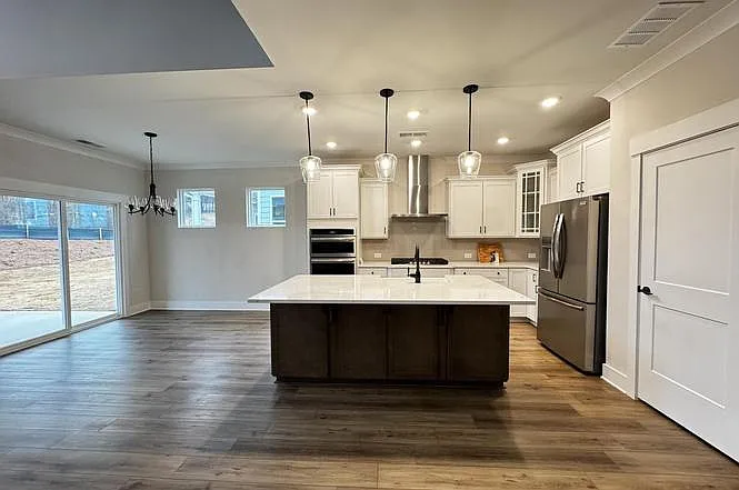 501 Pine Bough Rd — Photo 4