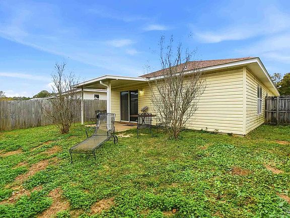 3rd image of 1060 Antigua Cir