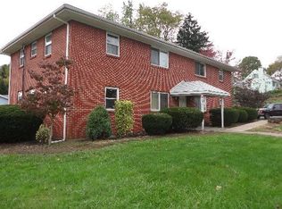 33 Grandview Rd APT D, Hummelstown, PA 17036