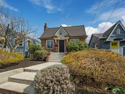 4018 Corliss Avenue N, Seattle, WA, 98103