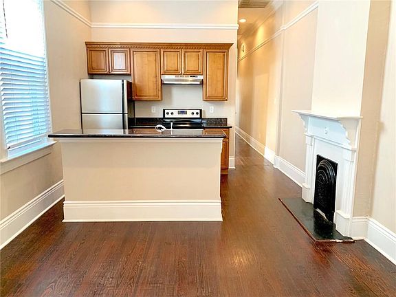4th image of 4708 Saint Peter St #10