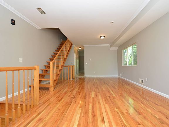 3rd image of 1173 Mason Ave