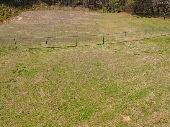 Partia Fenced, flat backyard