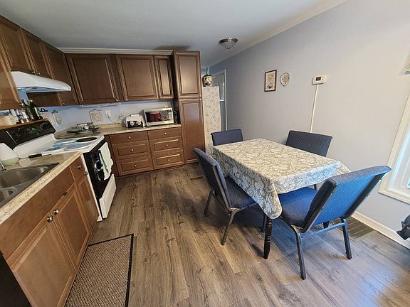 5th image of 224 Leisure Dr