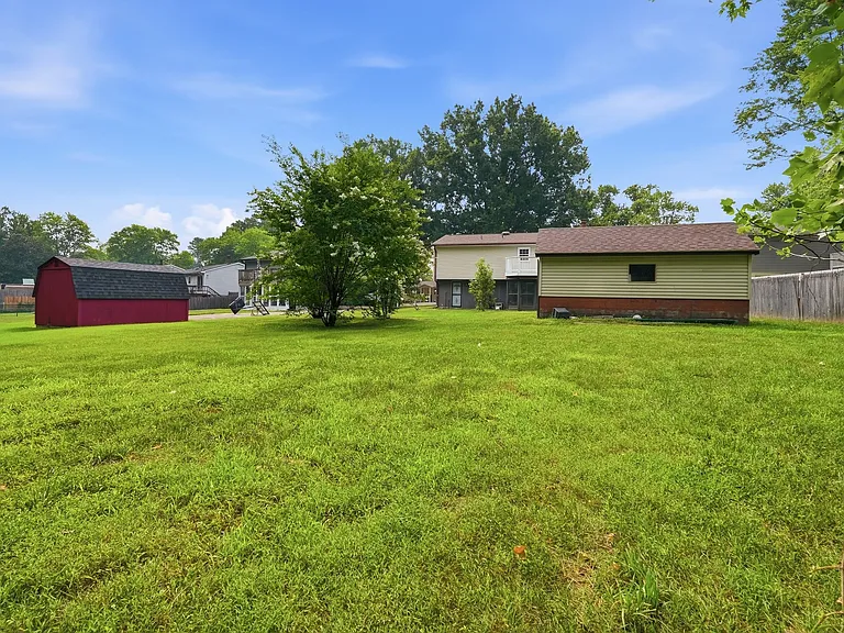 17004 Gohagen Rd — Photo 43