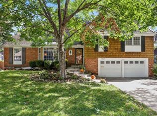 9725 Walmer St, Overland Park, KS 66212