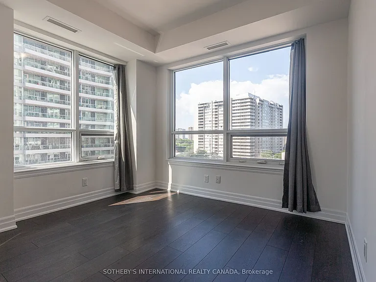30 Elm Dr W #502 — Photo 21