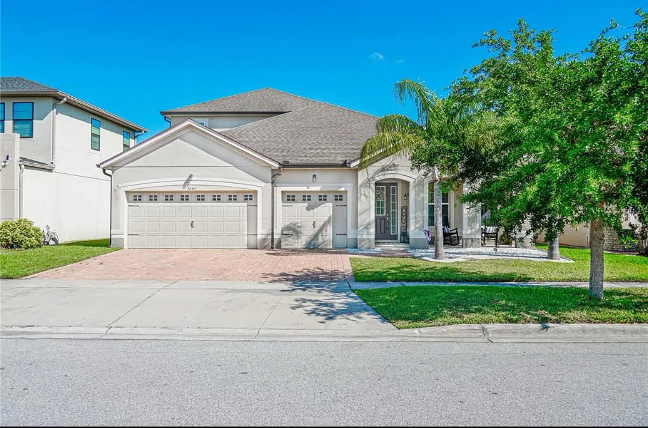 5 bed, 3187 sqft, $3,950 — Photo 2