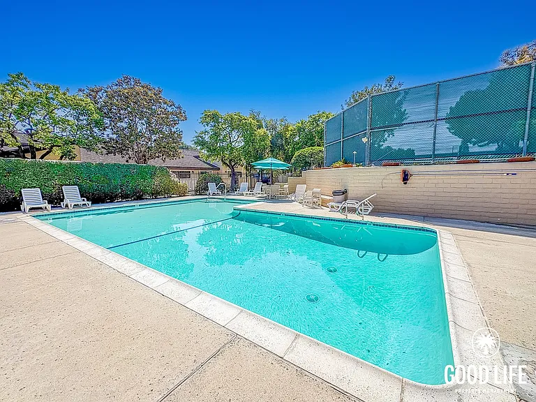 4711 Amberwood Ct — Photo 22