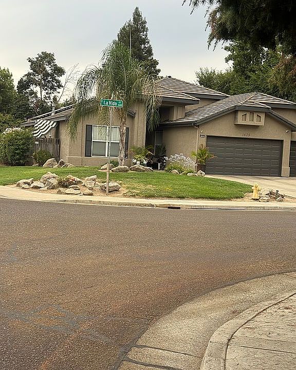 1st image of 1635 E La Vida Ct