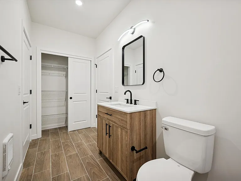 5139 Wayne Ave — Photo 10