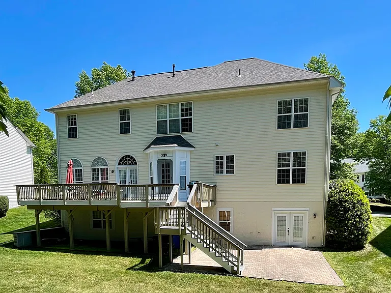 2102 Powells Landing Cir — Photo 15