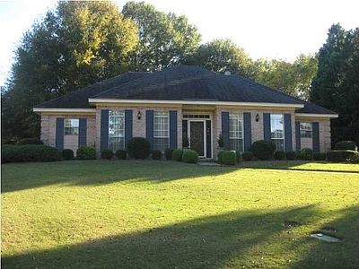 1st image of 449 Saratoga Ln
