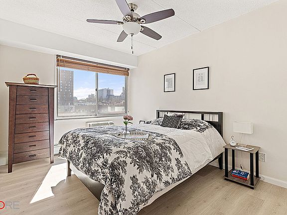 4th image of 300 W 145th St APT 6M