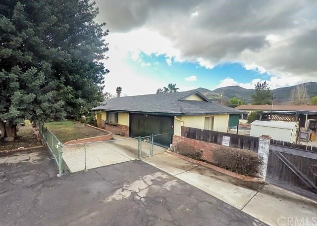 1st image of 21371 Illinois St