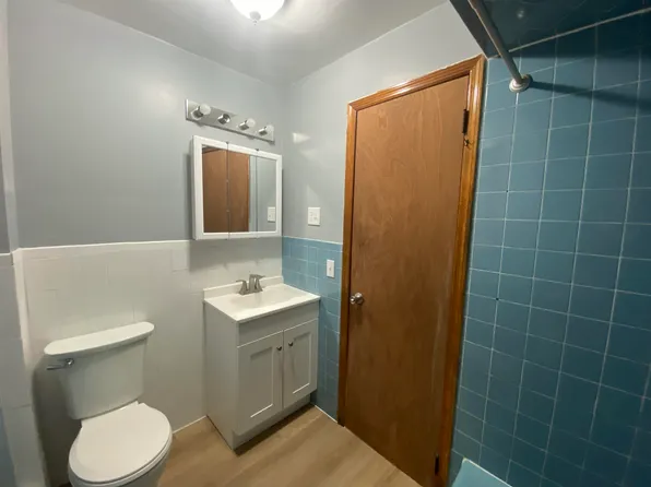 468 Avenue A image 25 of 27