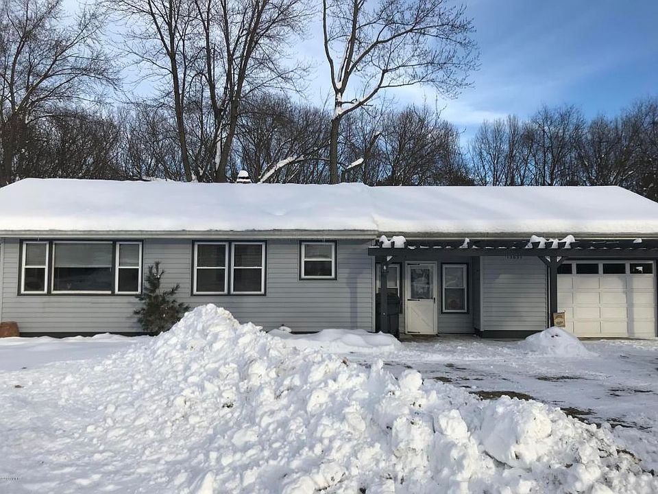 1st image of 13657 32nd St