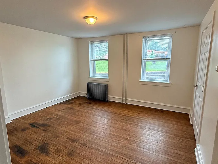 119 S Furnace St — Photo 3