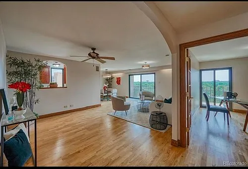 480 S Marion Pkwy #1101 Photo 1