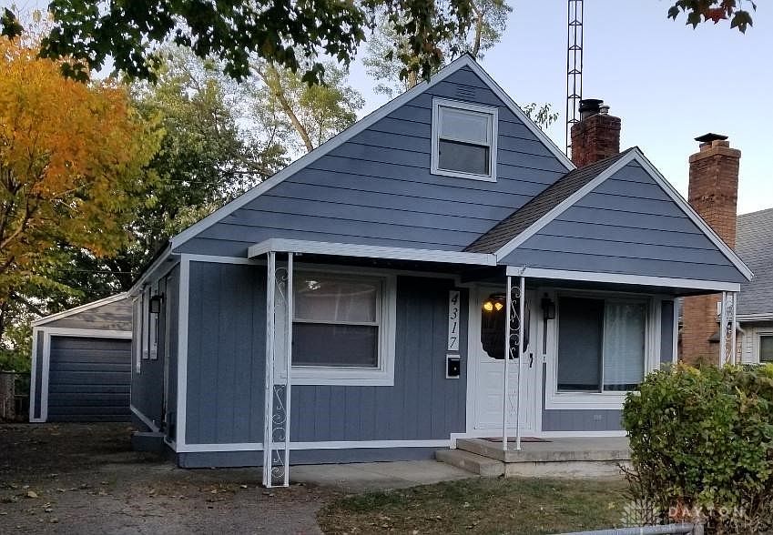 1st image of 4317 Woodcliffe Ave