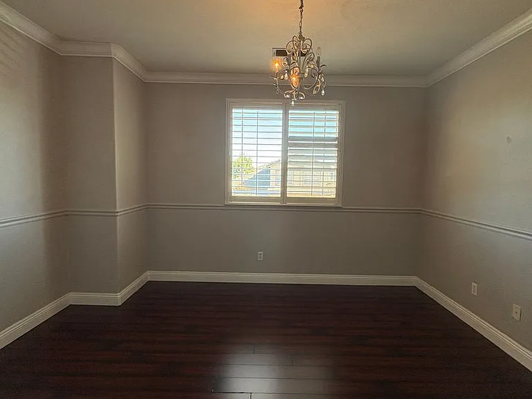139 Ainger Cir — Photo 15