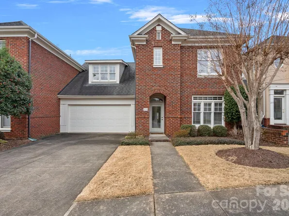 221 Sloane Square Way, Charlotte, NC 28211