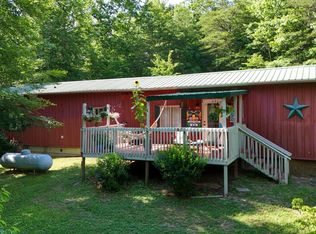 6728 Hayters Gap Rd, Saltville, VA 24370