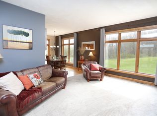 N5246 Erinwood Rd, New London, WI 54961