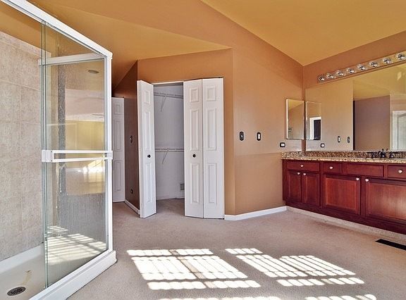 5th image of 3049 Blanchard Ln