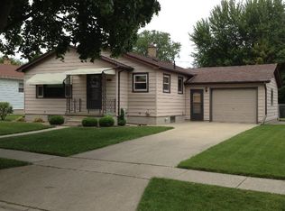 1303 Lisk Dr, Bay City, MI 48708