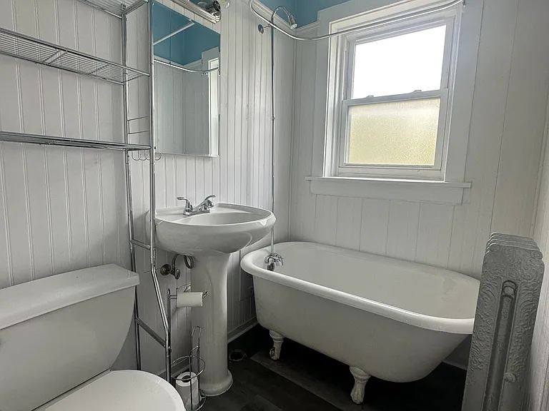 5358 N Winthrop Ave #3 — Photo 10