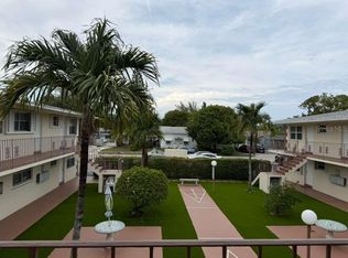 1710 McKinley St APT 16, Hollywood, FL 33020