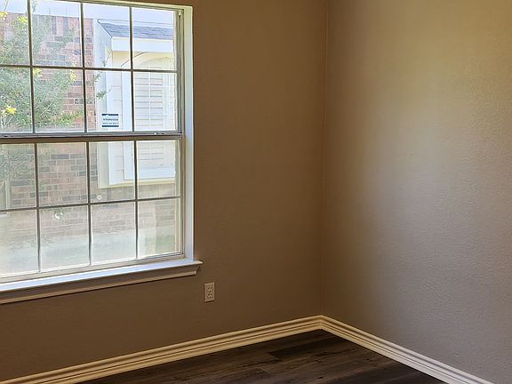 4th image of 1418 Ranch Hill Dr