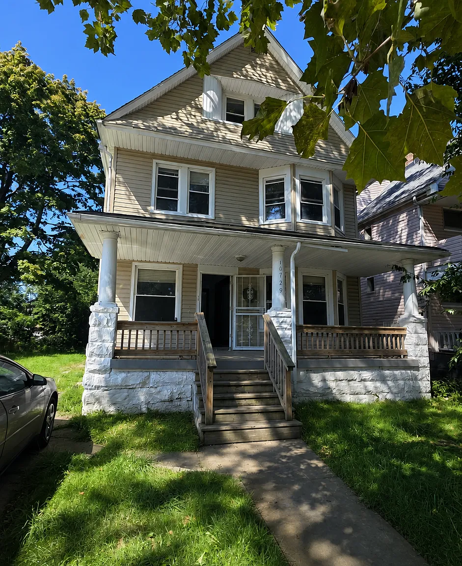5 bed, 2149 sqft, $1,875 — Photo 1
