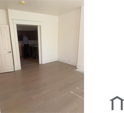 3rd image of 3032 Chippewa St