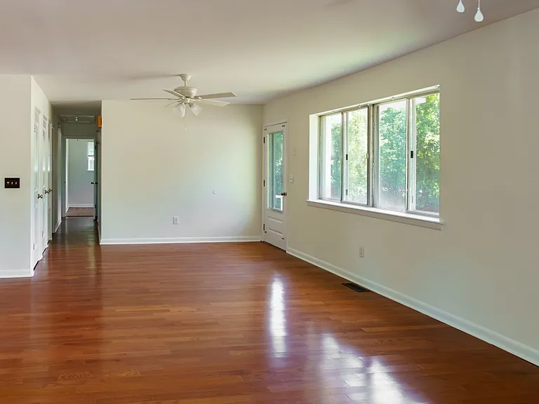 1606 Madrid Ave — Photo 14