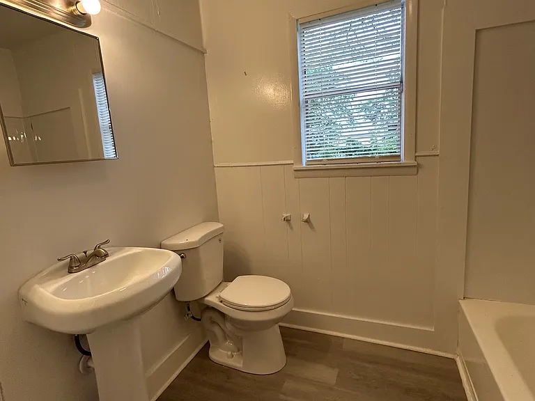 422 Oneida Ave — Photo 11