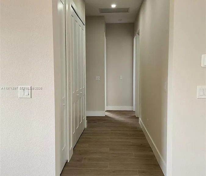 47 E Brig Cres — Photo 13