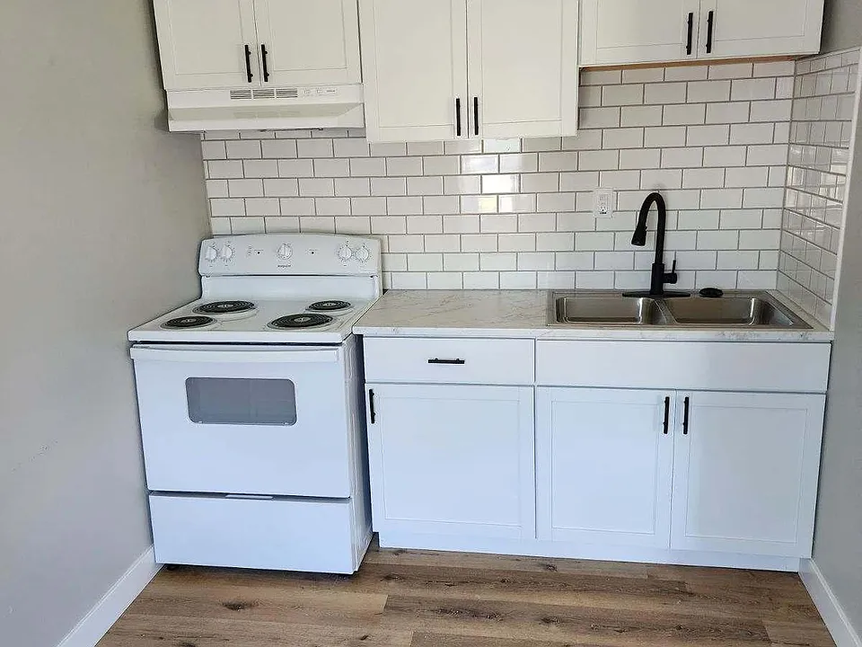 Newly Remodeled Kitchen