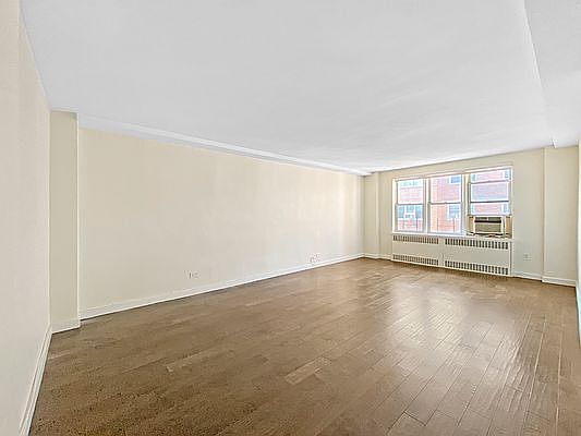 4th image of 6910 108th St APT 9G