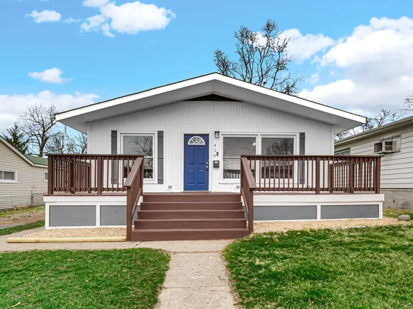 416 Tyler Ave, Hobart, IN 46342