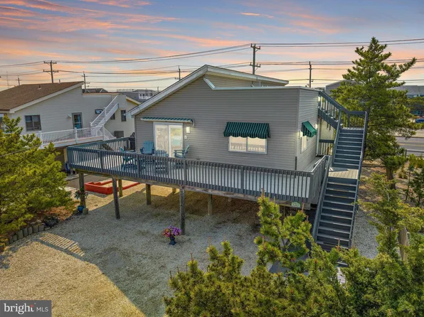 7207 Sea Gull Ave, Brant Beach, NJ 08008