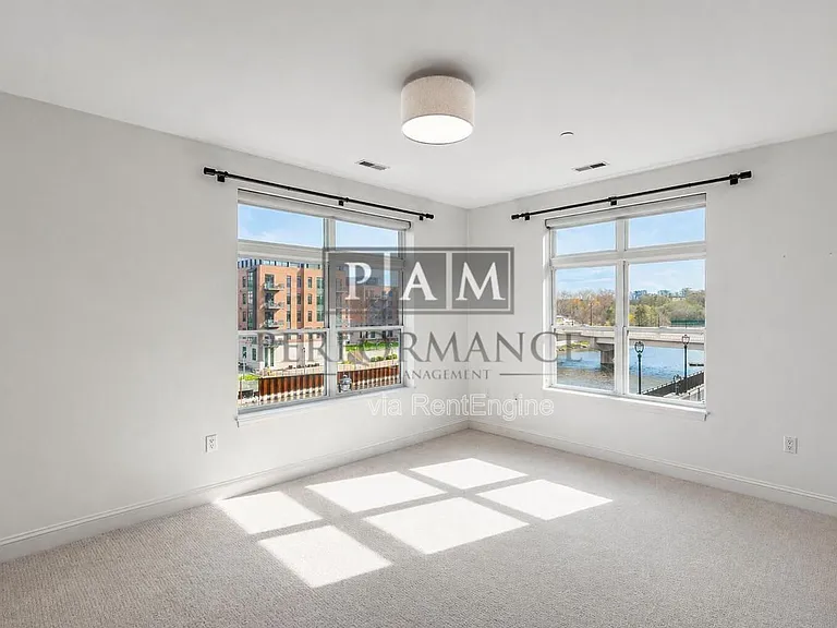 1905 N Water St #205 — Photo 7